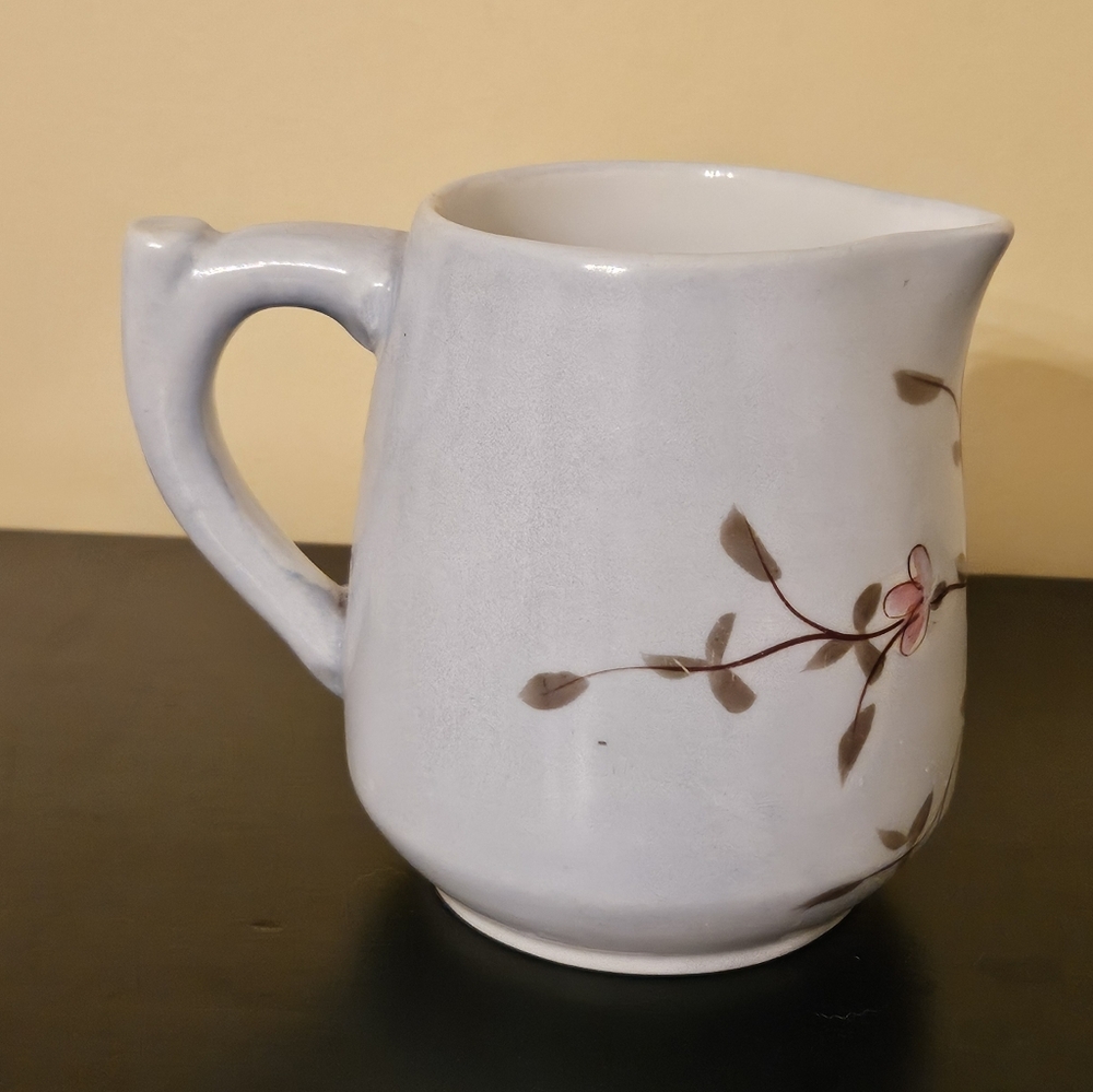 Small cherry blossom pitcher - Picture 2 of 6